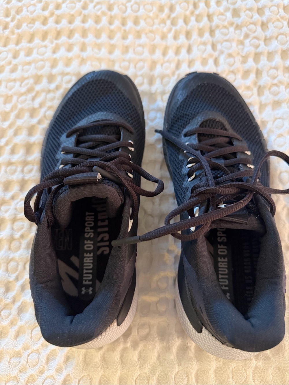 Under Armour Women's Black Athletic Running Shoes - Picture 5 of 6